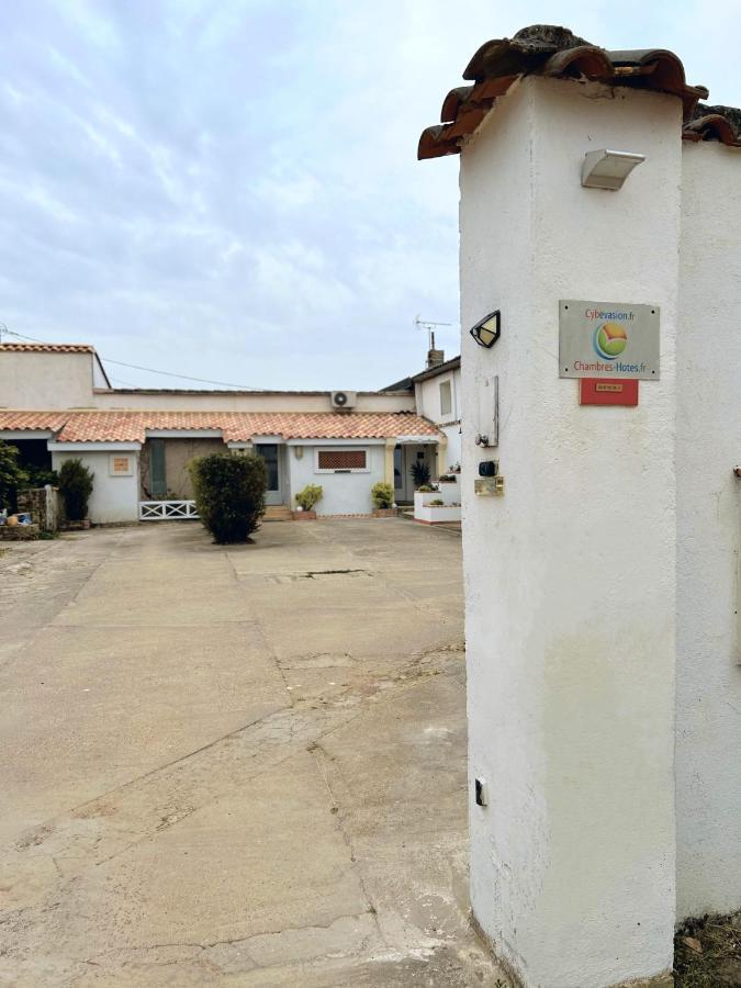 Bed and Breakfast Jardin De Marceau Blasimon Екстер'єр фото
