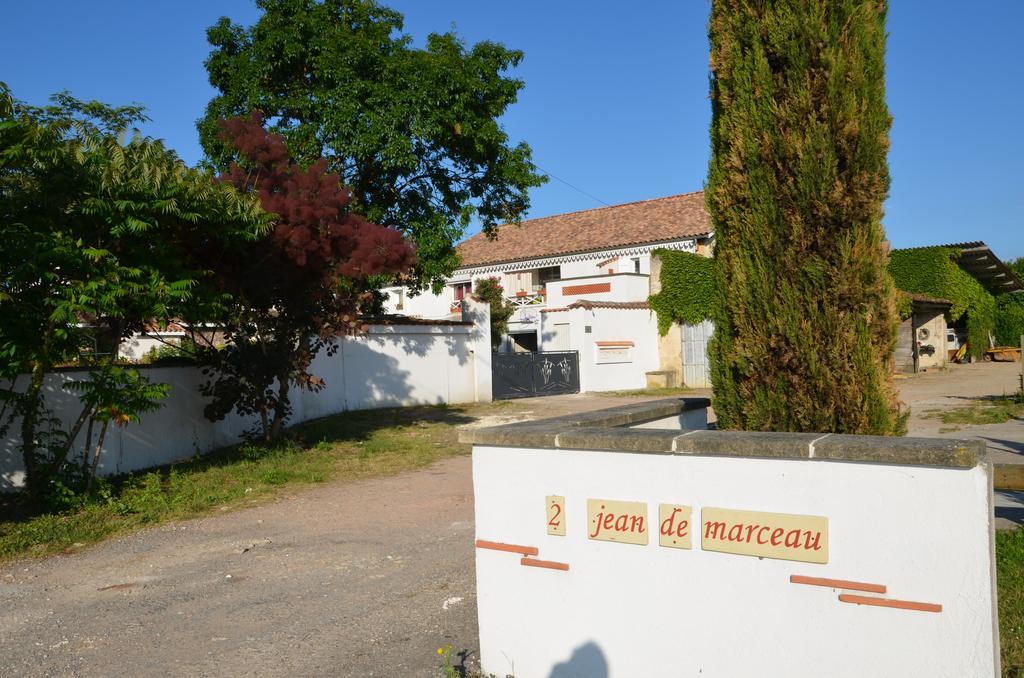 Bed and Breakfast Jardin De Marceau Blasimon Екстер'єр фото