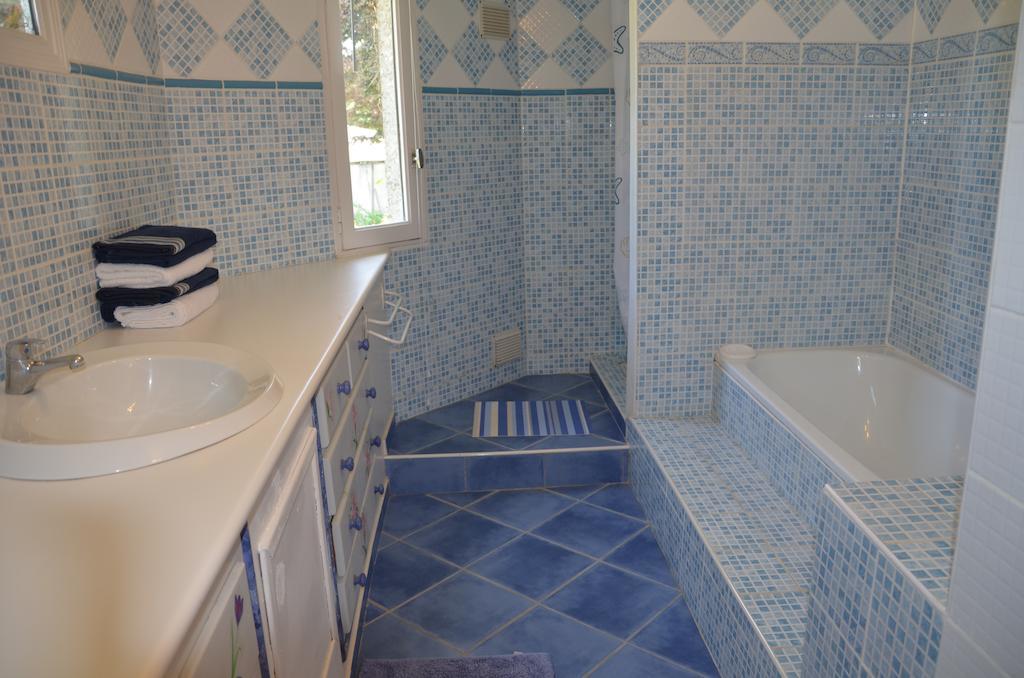Bed and Breakfast Jardin De Marceau Blasimon Екстер'єр фото