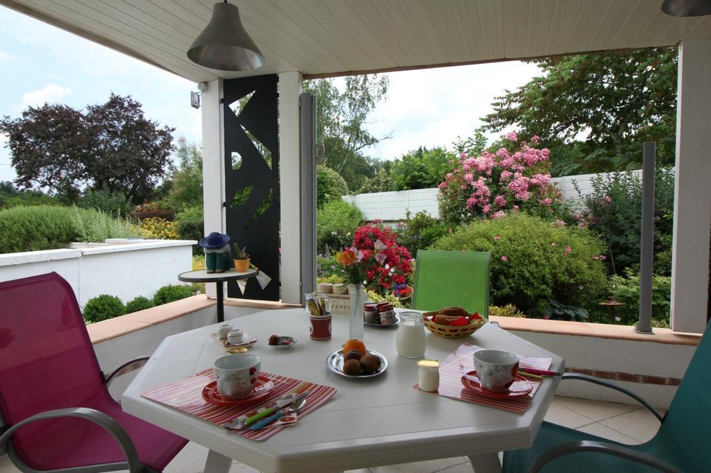 Bed and Breakfast Jardin De Marceau Blasimon Екстер'єр фото